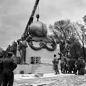 LEGION SBA QUARTIER VIENOT DEMONTAGE DU MONUMENT